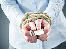 Дворник объяснила появление долга в 2 млрд рублей