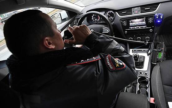 Россиянин на Mercedes сбил троих человек на пешеходном переходе и сбежал