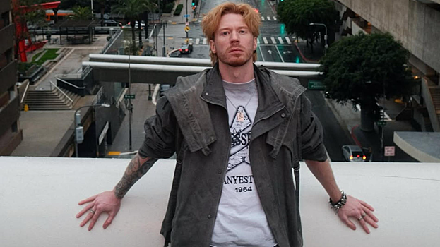 Никита Пресняков прилетел к бабушке на Кипр: «Мужская слеза на подходе»