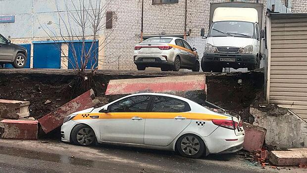 Смерть за рулем: на Москву обрушился штормовой ветер