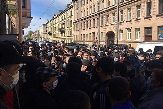 Батон с майонезом - Как в Санкт-Петербурге мигранты становятся бездомными, и их почему не пускают на родину