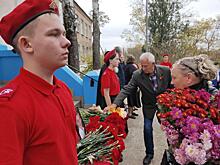 В Азовском районе Дона открыли мемориальную доску героически погибшему участнику СВО Владимиру Белову