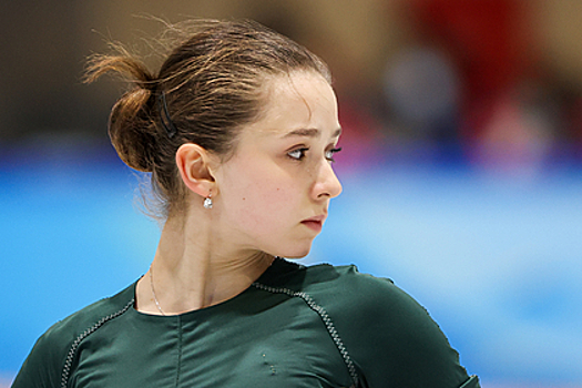 Валиева провела беседу с духовником сборной России