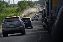 Автолюбители жалуются на пробки на Саратовской трассе
