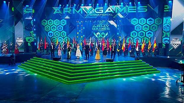 «Армейские игры - такая работа»: участники «Новой звезды» исполнили новую песню на церемонии закрытия АрМИ-2019