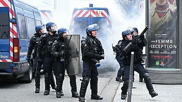 СМИ назвали сумму страховых выплат пострадавшим от протестов во Франции