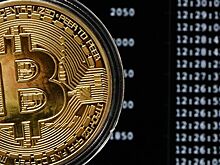 Курс биткоина поднялся до максимума за год