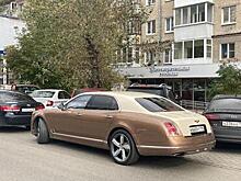 Миллиардер приехал в столовую для бедных на Bentley