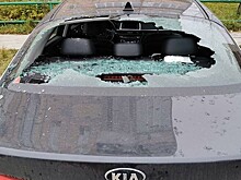 «Камень изъяла полиция»: в Ноябрьске машины подвергаются нападению хулиганов