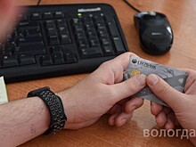 100 тысяч рублей житель Вологды снял с кредитки умершего друга
