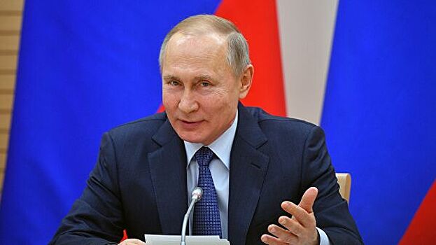 Путин поприветствовал участников премии "Фигаро"