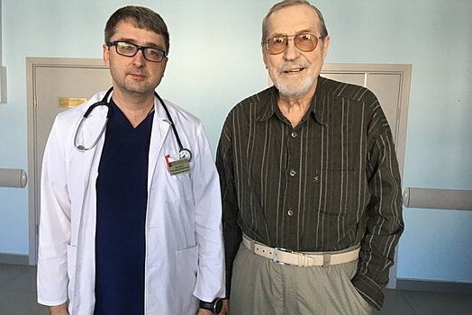 В больнице им. Кончаловского провели комбинированную операцию, избавив пожилого пациента от двух опаснейших патологий