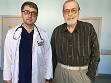 В больнице им. Кончаловского провели комбинированную операцию, избавив пожилого пациента от двух опаснейших патологий