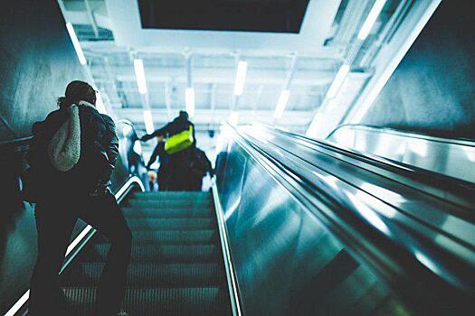 На станции метро «Беговая» начались работы по ремонту одного из эскалаторов