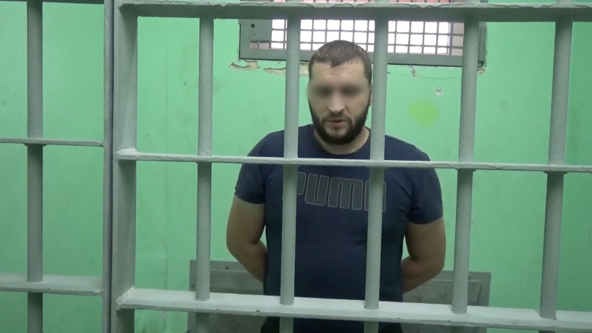 Водитель спрятал килограмм героина в двери в Подмосковье