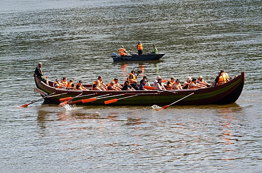 Аналог ладьи-драккара викингов спустили на воду в Нижегородской области