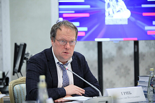 В ОП предложили заменить бумажные паспорта на электронные