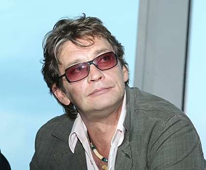 Домогаров ответил сплетникам по поводу алкоголизма