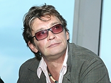 Домогаров ответил сплетникам по поводу алкоголизма