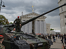 «Стальные дикобразы» окружают Россию