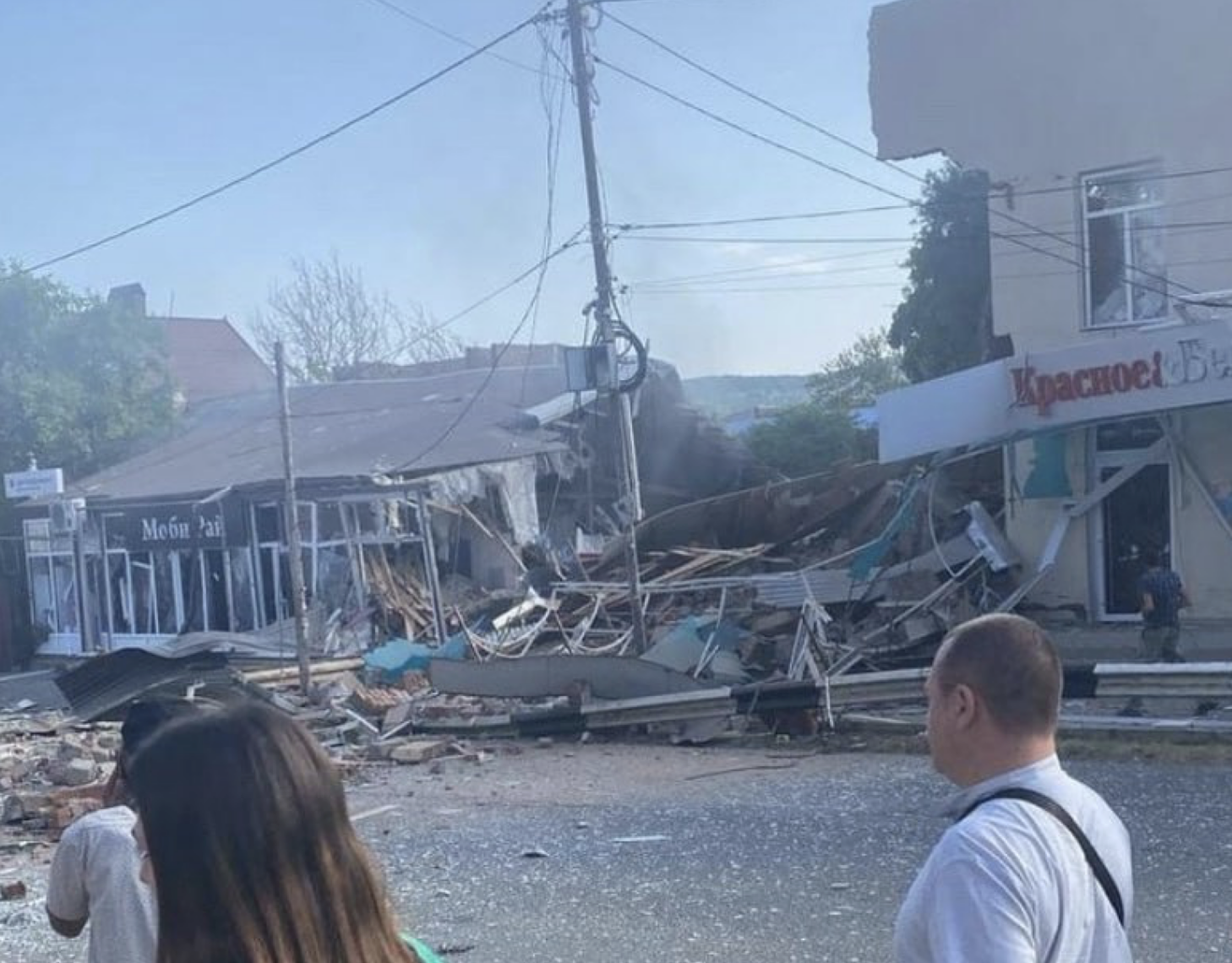 Мощный взрыв прогремел в ТЦ в Краснодарском крае