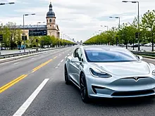 Илон Маск снова пообещал «полноценный автопилот» Tesla, но теперь к 2025 году