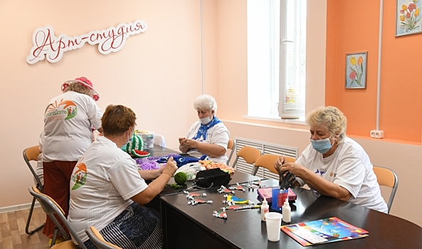 В Волгоградской области НКО открыла студию досуга для пожилых