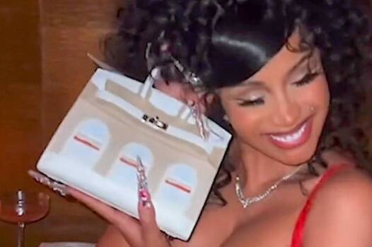Рэперша Карди Би похвасталась подарками от мужа за полмиллиона долларов