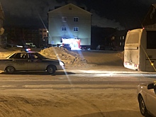 На улице Изыскателей в Ноябрьске автобус сбил женщину