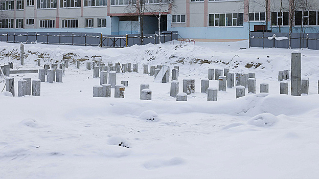 В Нефтеюганске начали строить современную школу на 1200 учеников