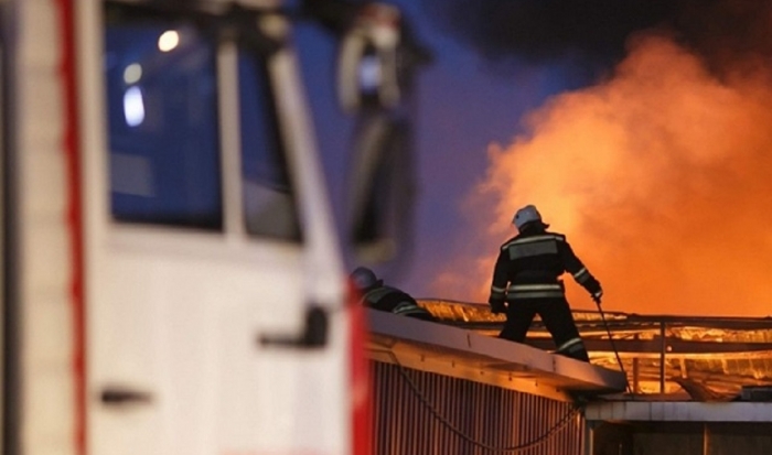 При пожаре в Волгограде тяжелые ожоги получила 15-летняя девушка