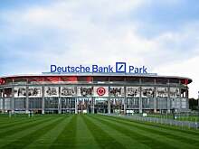 «Айнтрахт» получит 38 млн евро за 7 лет от Deutsche Bank. Стадион клуба переименуют