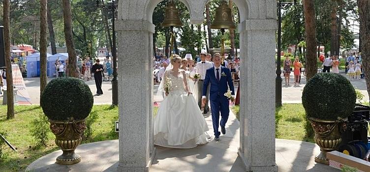 18 августа станет днём свадеб в Хабаровском крае
