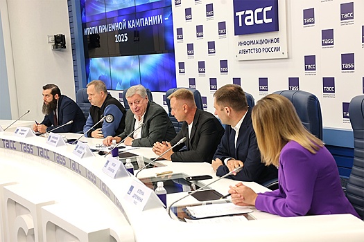 Ректоры вузов подвели итоги приемной кампании и оценили идею отмены ЕГЭ