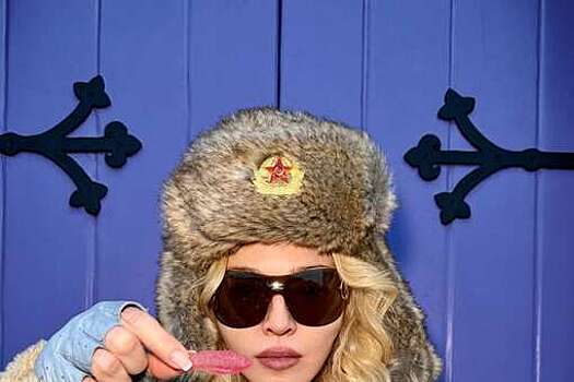 Певицу Мадонну упрекнули в предательстве на Украине из-за фото в шапке-ушанке