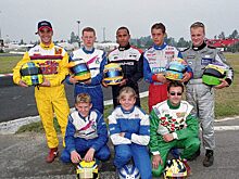 Льюис Хэмилтон призвал покончить с доминированием мужчин в автоспорте