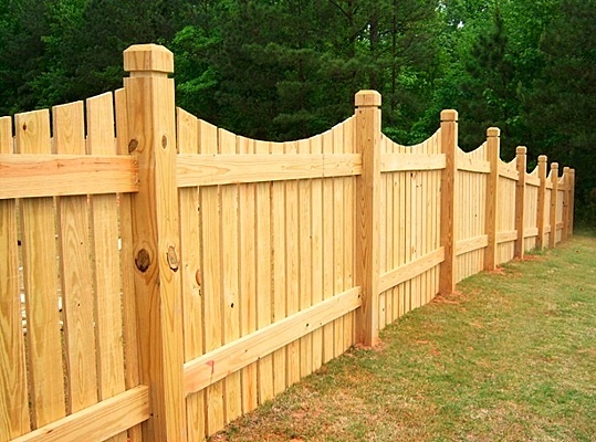 Забор в палисадник своими руками для частного дома, декоративный деревянный забор из досок, фото