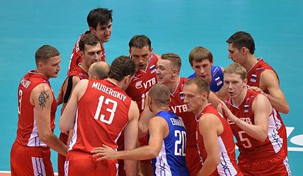 Российские волейболисты проиграли полякам на старте Мировой лиги