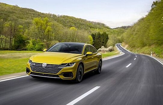 VW Arteon R-Line ждёт скорого дебюта в Нью-Йорке