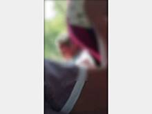 Россиянка заняла место пенсионерки в поезде, нахамила ей и попала на видео