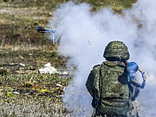 Гранатомётчики общевойсковой армии ЗВО в Воронежской области уничтожили танки наступающего условного противника