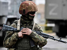 Российские военные вынесли раненого солдата ВСУ на руках из Торецка в ДНР