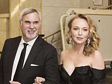 Джанабаева показала новогоднее фото подросшего сына от Меладзе