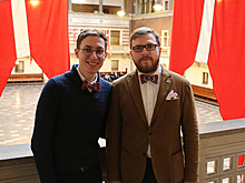 Рассказавшие о своем браке в России геи покинули страну