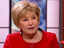"Я танцую и пою!": 77-летняя Ангелина Вовк в купальнике похвасталась здоровьем