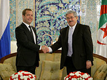 Медведев: Отношения Москвы и Алжира - диалог равноправных партнеров