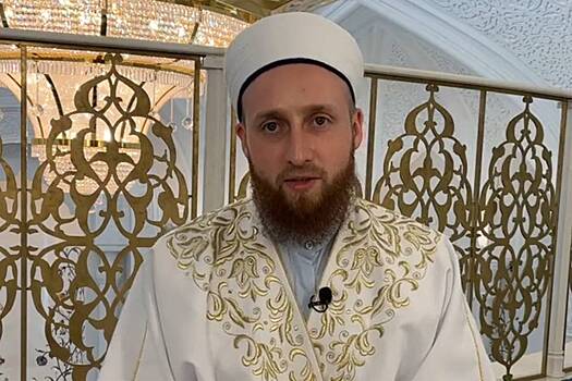 Российский имам рассказал о правильном «побивании» жены