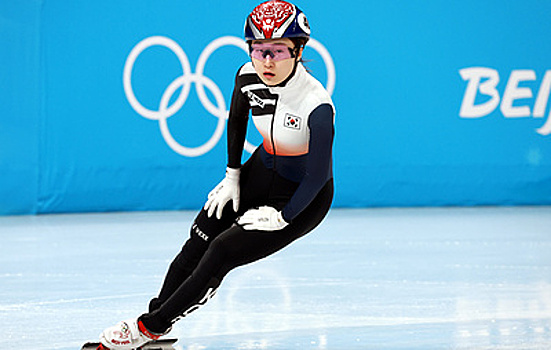 Южнокорейская шорт-трекистка Чхве Мин Чжон завоевала золото Олимпиады на 1 500 м