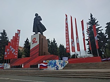 Площадь Революции в Челябинске подготовили к параду Победы