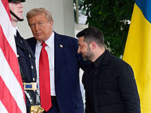 Bloomberg: Трамп усилил давление на Зеленского и требует принять мирный план